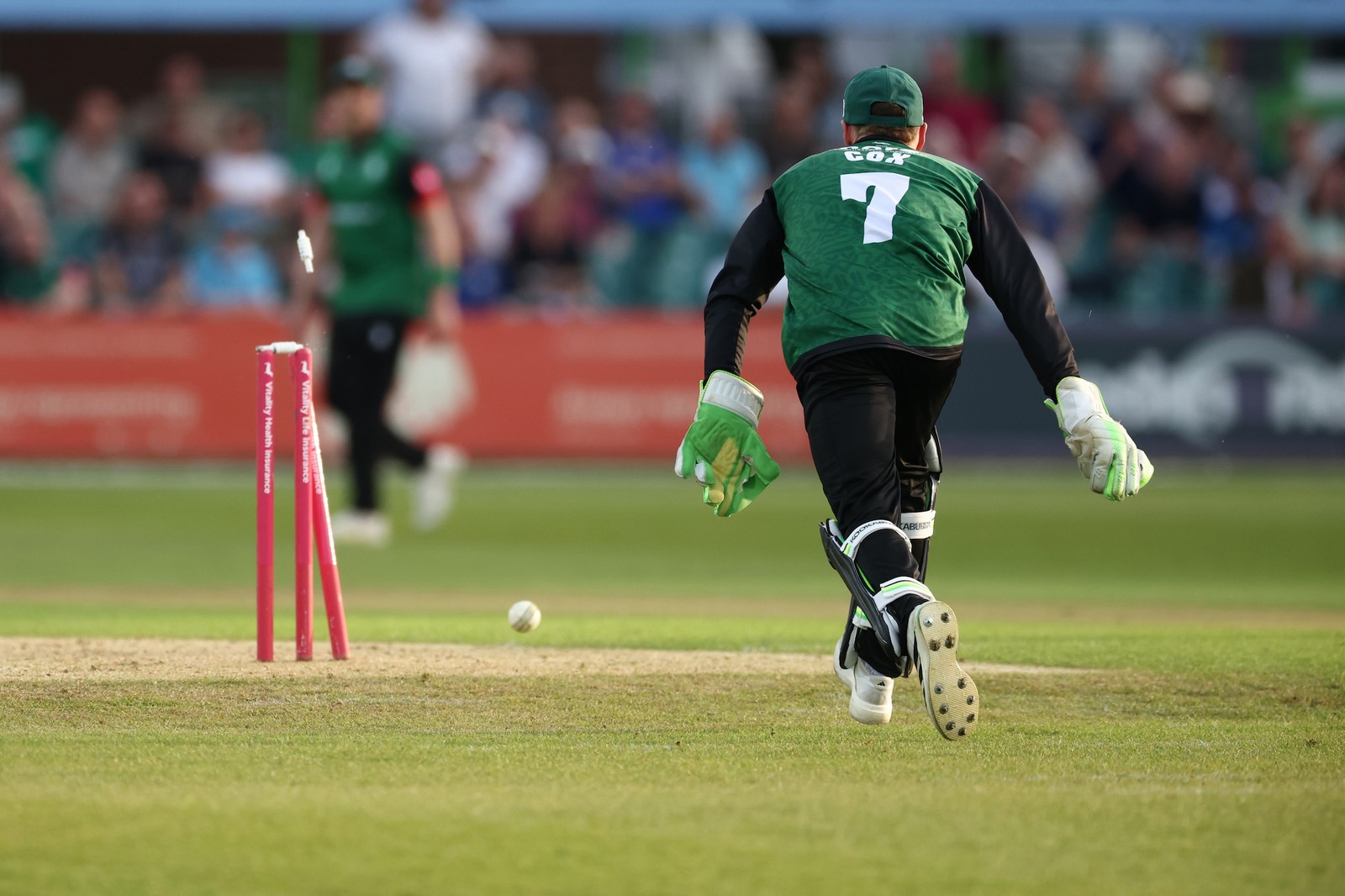 Leicestershire's Wicketkeeper Ben Cox runs out Matthew Waite during the Vitality T20 Blast North Group match between Leicestershire Foxes and Worcestershire Rapids at the Uptonsteel Grace Rd, Leicester, UK on 22 May 2026.