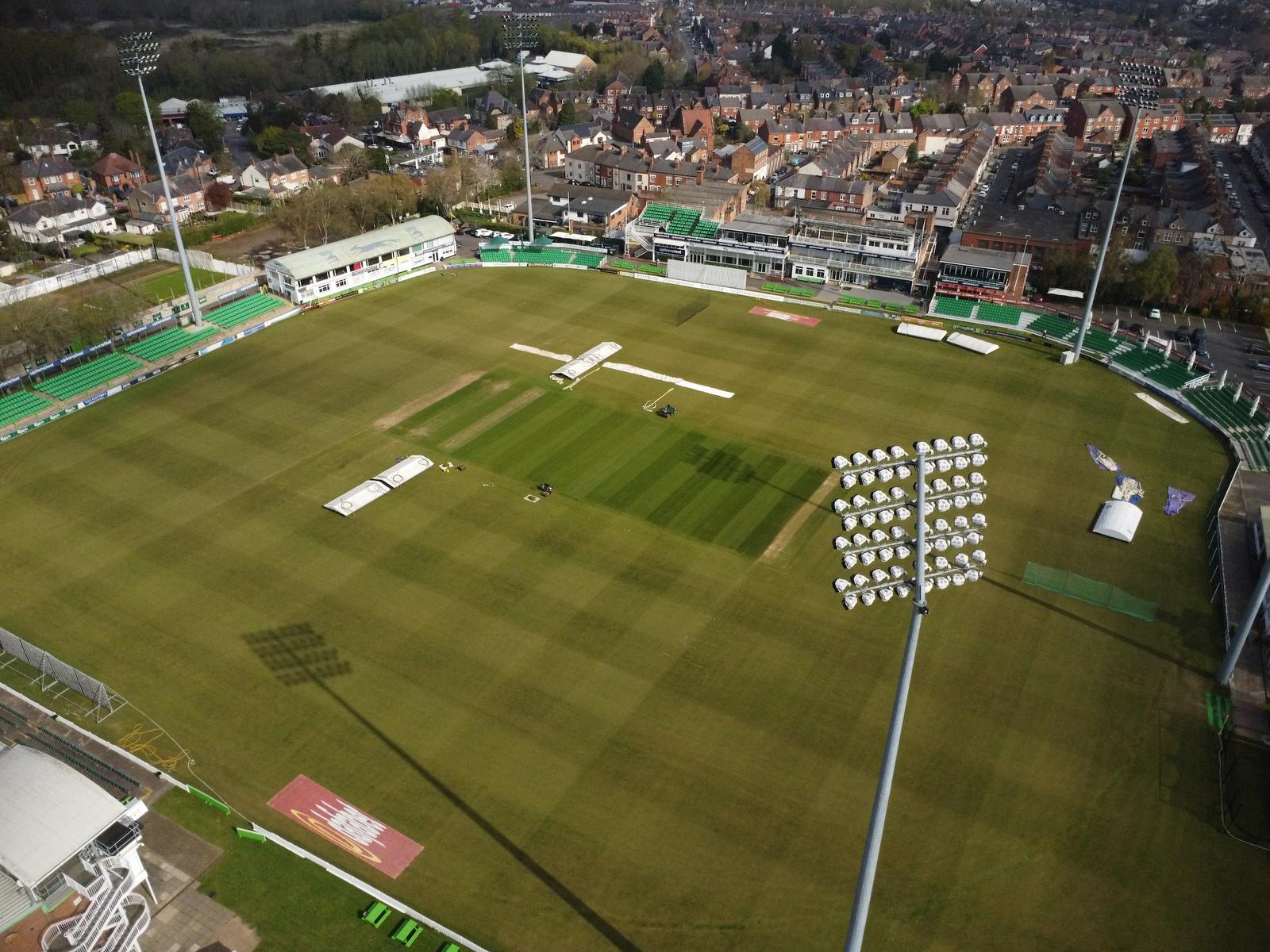 V Derbyshire Day1 0004